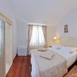 ホテル Sunceva Postelja 4*