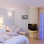 Sunceva Postelja ホテル 4*