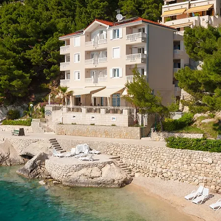 Sunceva Postelja Hotell 4*