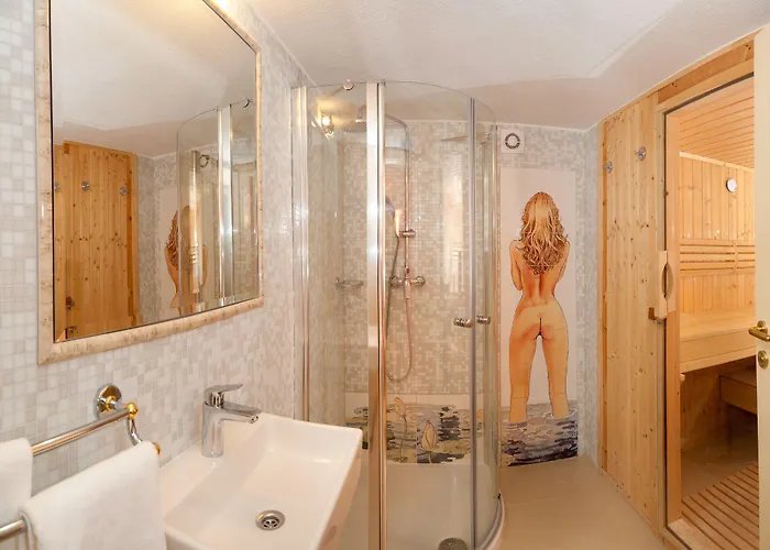 Sunceva Postelja Hotell 4*