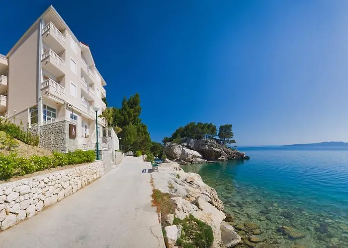 Sunceva Postelja Hotell 4*