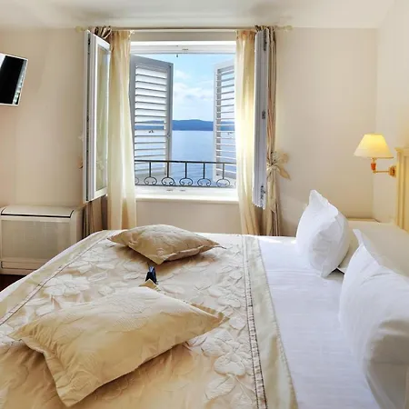 Sunceva Postelja Hotel Brela