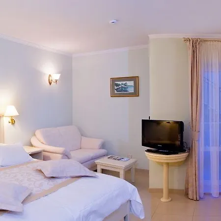 Sunceva Postelja ホテル 4*