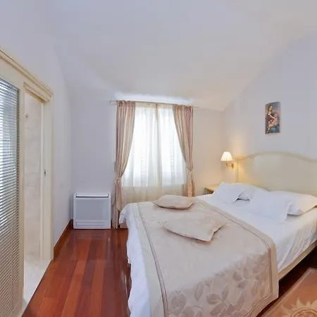 Sunceva Postelja 4* Brela