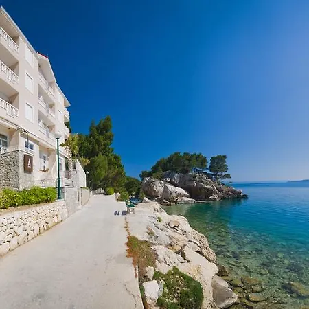 Sunceva Postelja ホテル 4*